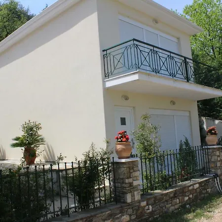 Natalia Maisonettes 度假居
