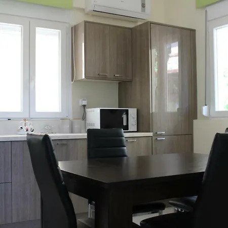 Natalia Maisonettes 度假居 *